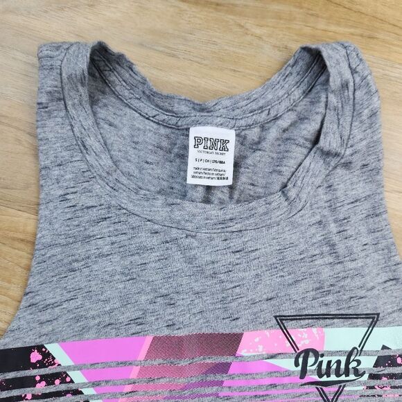 🔺️Victoria's Secret Gray Graphic Print Sleeveless Top Small - Picture 4 of 10